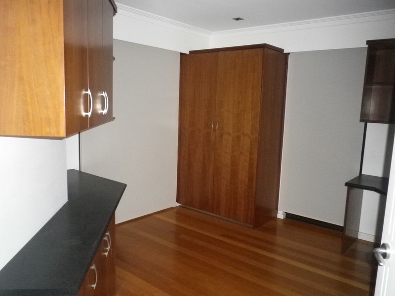 Paradise Waters QLD 4217