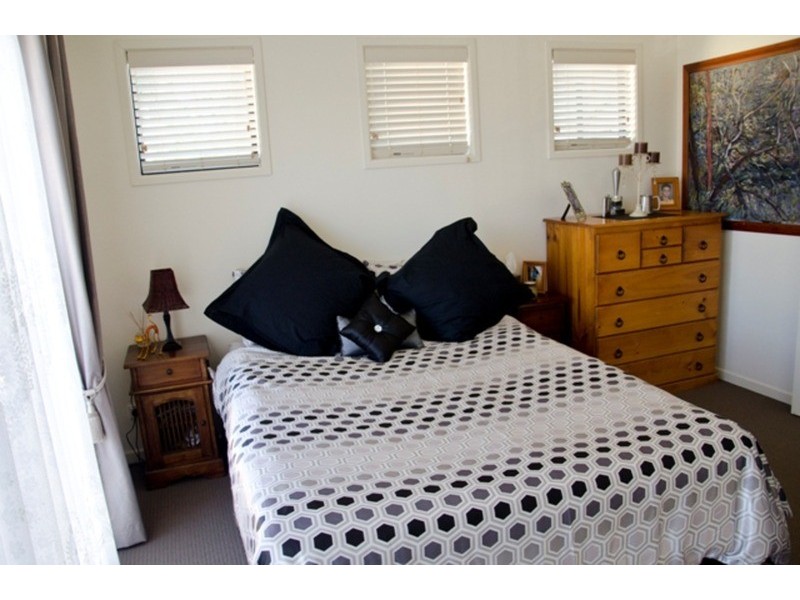 2/58 William  Street, Southport QLD 4215