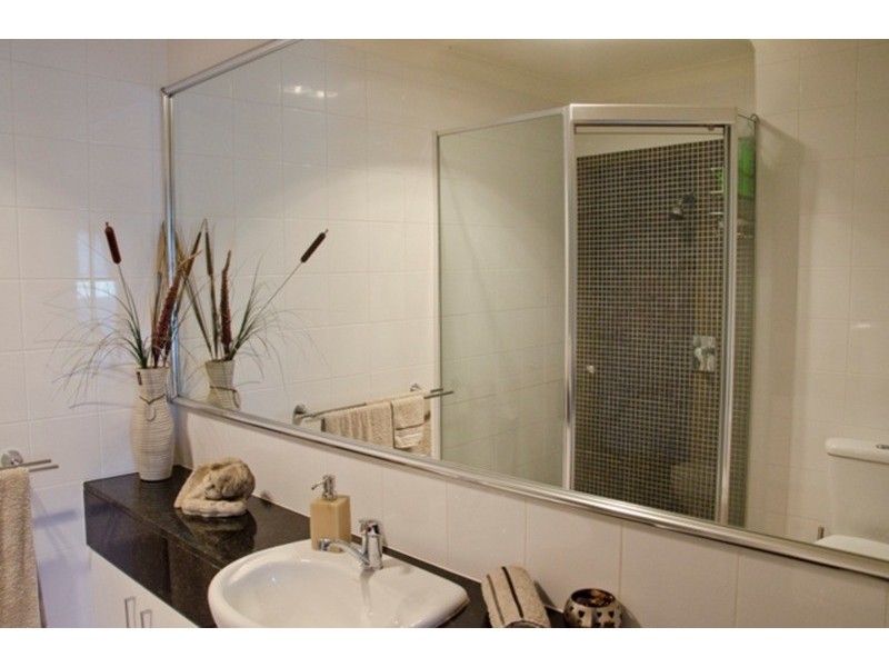 2/58 William  Street, Southport QLD 4215