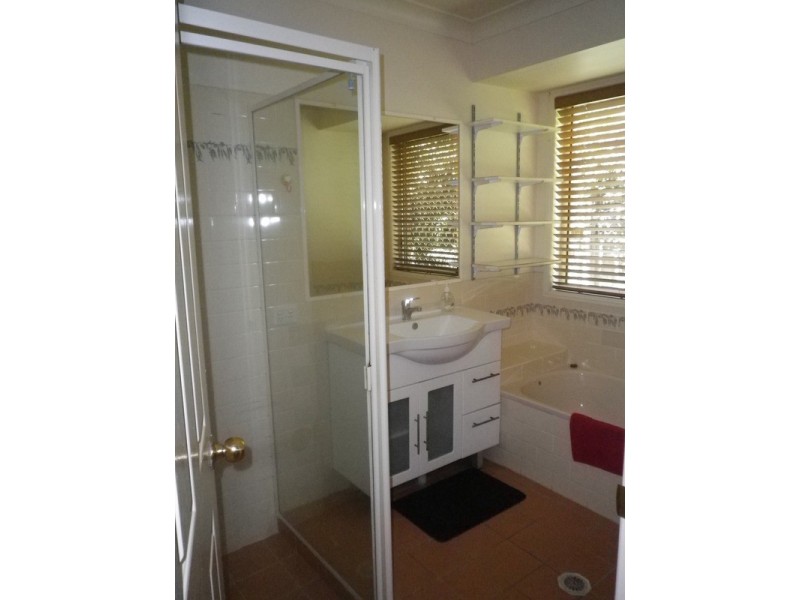 15 Cherry Hill Crescent, Parkwood QLD 4214