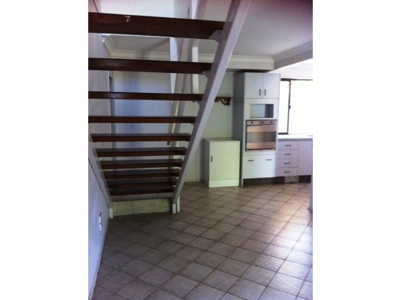 7/202 Central  Street, Labrador QLD 4215