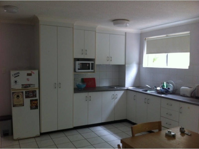 116/40 The  Esplanade, Surfers Paradise QLD 4217