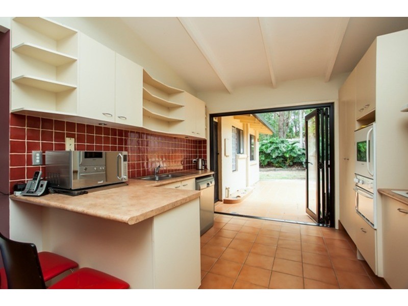 33 Boronia Drive, Southport QLD 4215