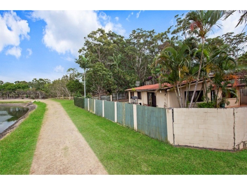 33 Boronia Drive, Southport QLD 4215