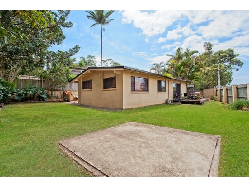 33 Boronia Drive, Southport QLD 4215