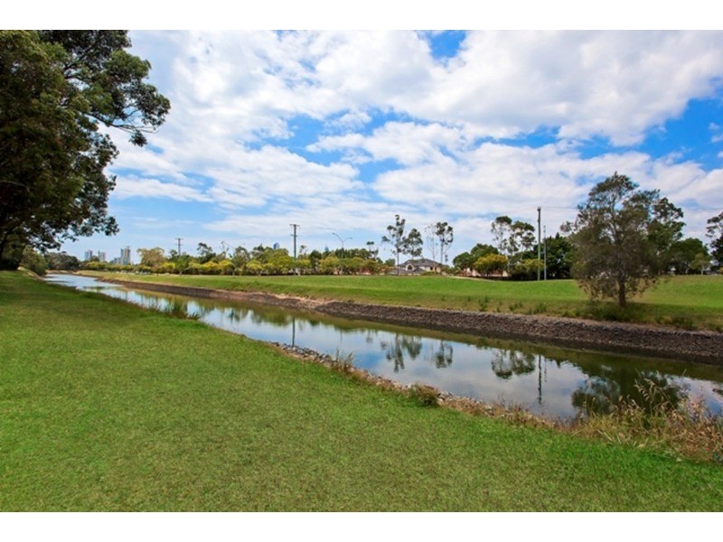 33 Boronia Drive, Southport QLD 4215