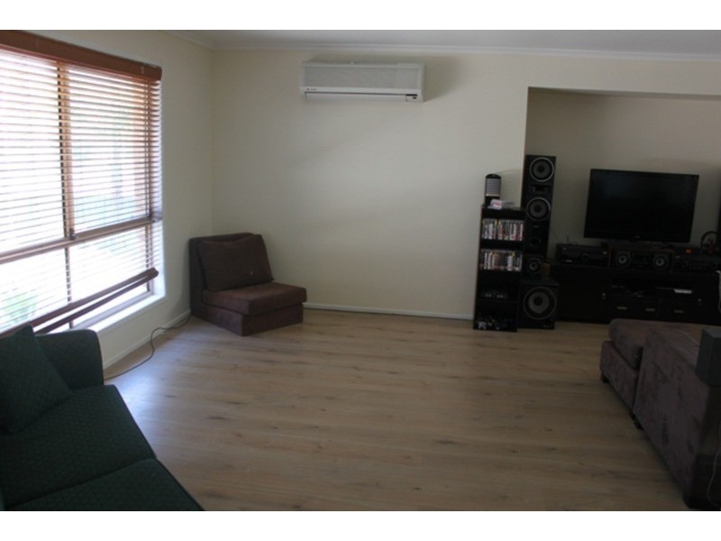 693 Ashmore  Road, Molendinar QLD 4214