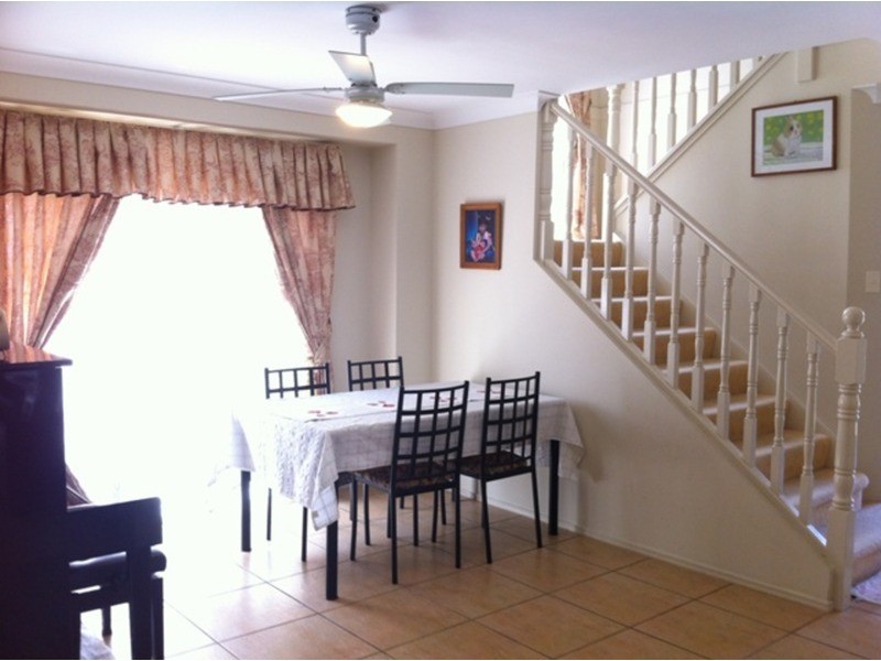 23 Highcrest Circuit, Molendinar QLD 4214