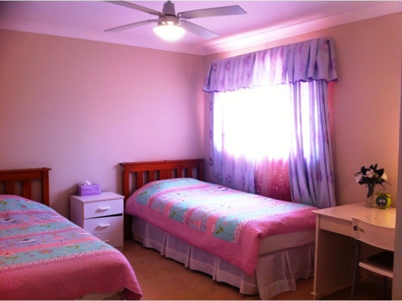 23 Highcrest Circuit, Molendinar QLD 4214