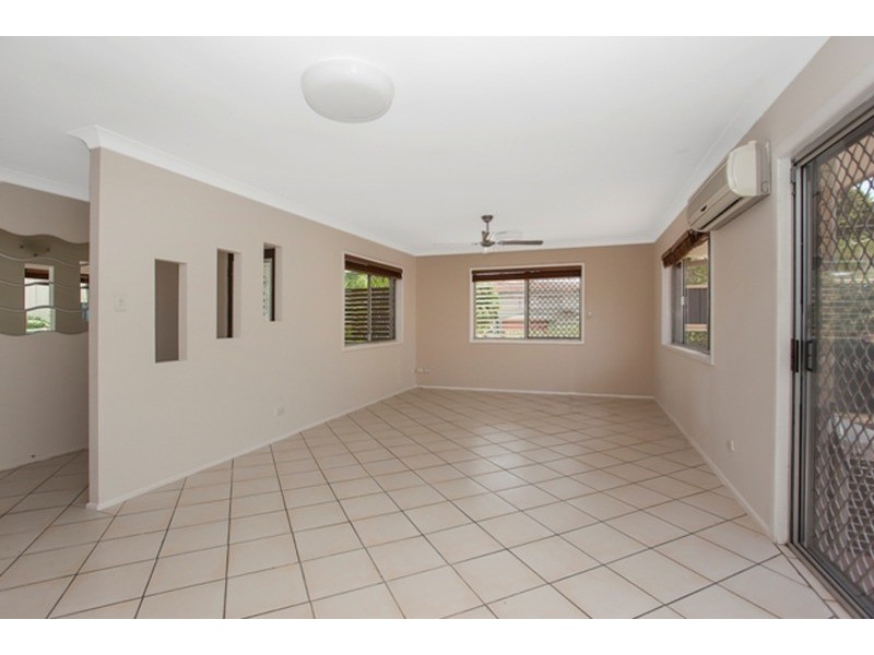 23 Sturt Street, Molendinar QLD 4214