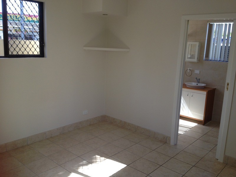 23B Schneider Avenue, Labrador QLD 4215