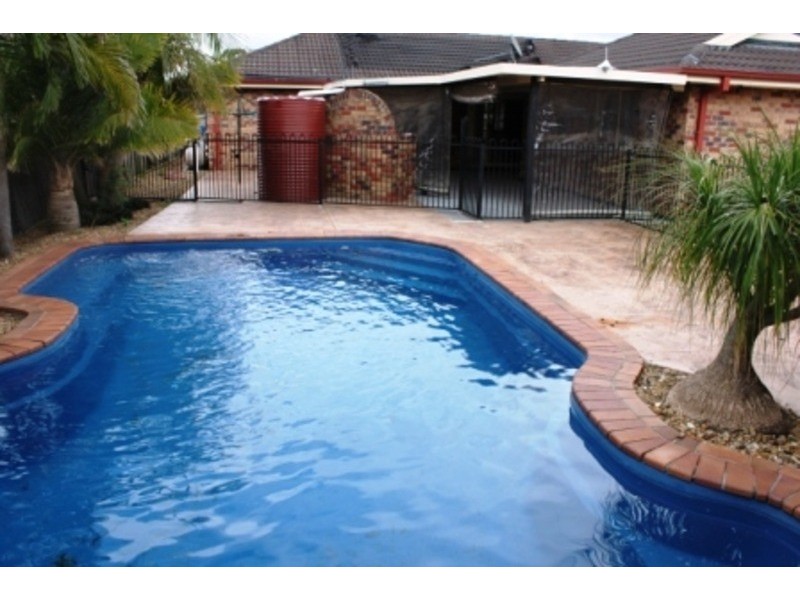 35 Cathedral Avenue, Molendinar QLD 4214