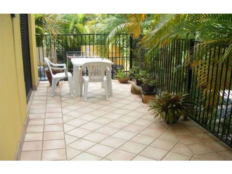Labrador QLD 4215