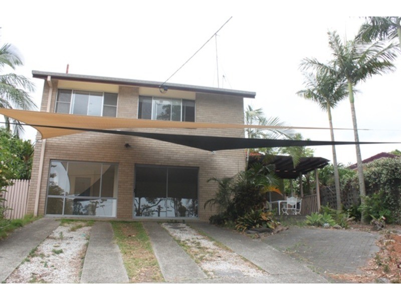 6 Tongarra Street, Southport QLD 4215