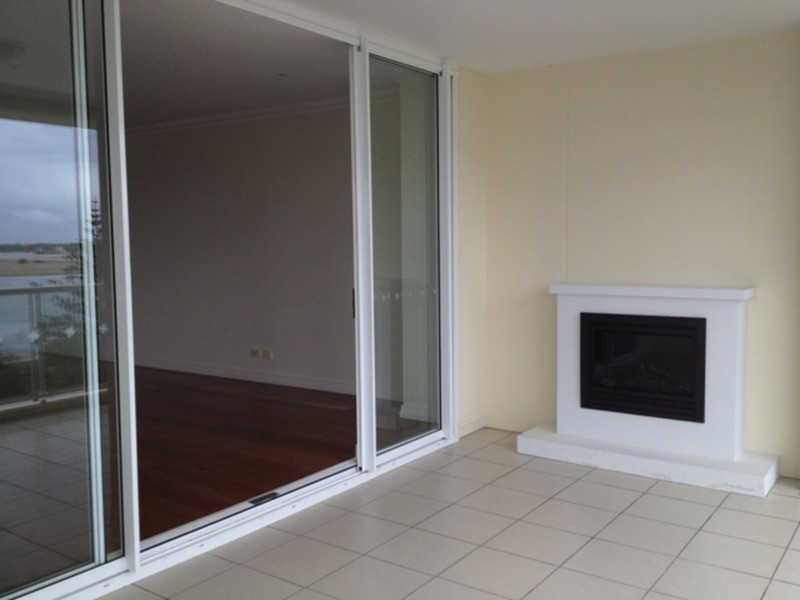 501/212 Marine  Parade, Labrador QLD 4215