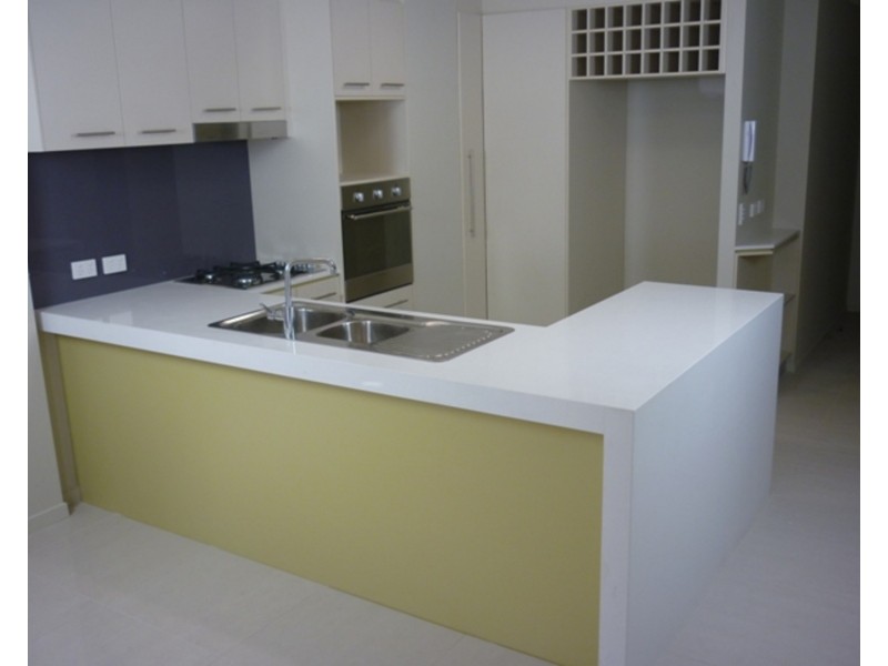 10/20 Lawson Street, Southport QLD 4215