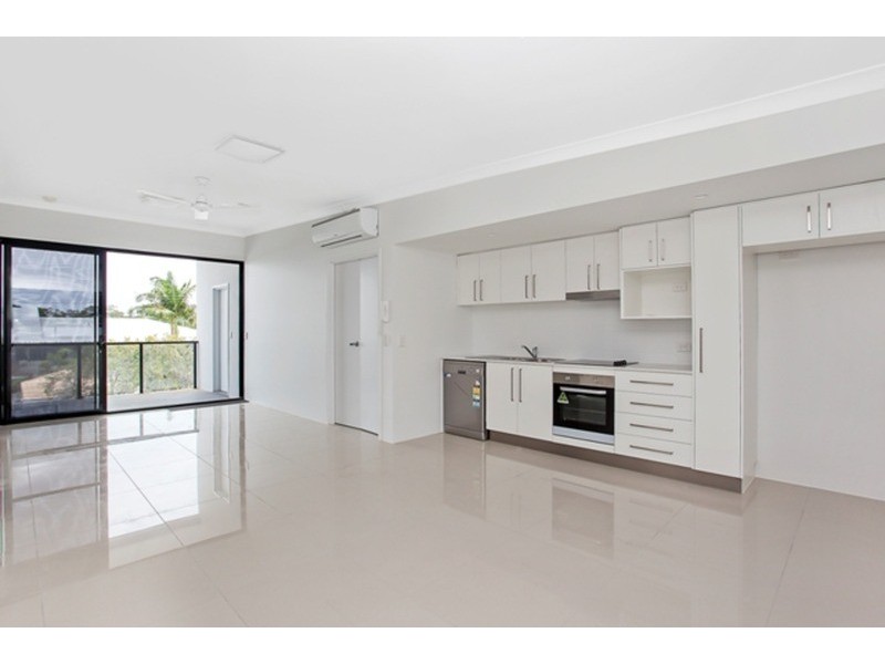 6/37 Central Street, Labrador QLD 4215