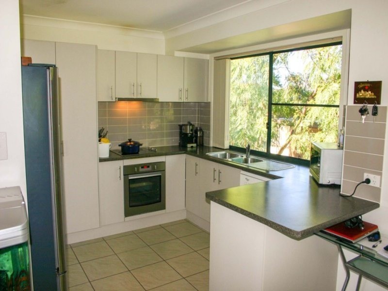 98B Kumbari Avenue, Labrador QLD 4215