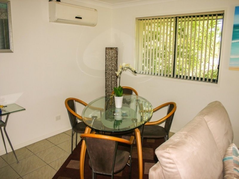 98B Kumbari Avenue, Labrador QLD 4215