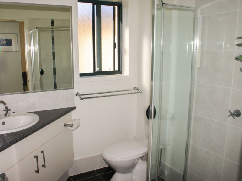 98B Kumbari Avenue, Labrador QLD 4215
