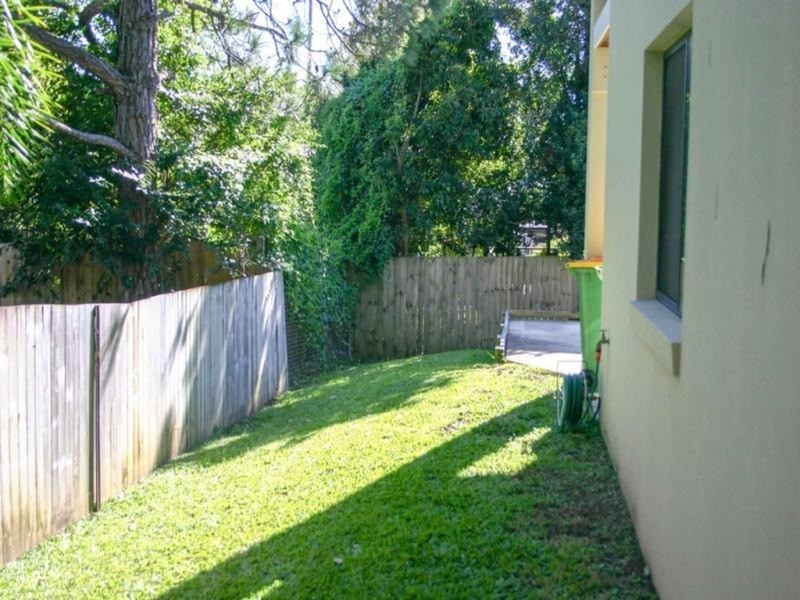 98B Kumbari Avenue, Labrador QLD 4215