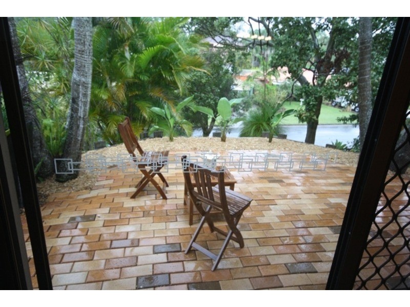 10 Nemo  Street, Ashmore QLD 4214