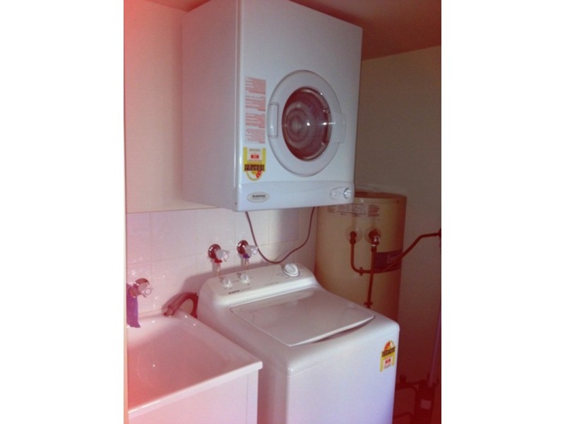 7/217 Scarborough Street, Southport QLD 4215