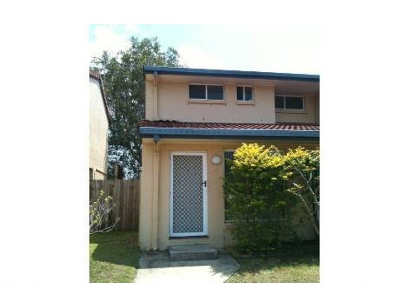 3/13 Brown  Street, Labrador QLD 4215