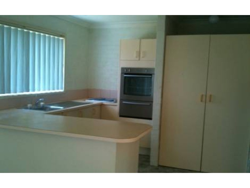 3/13 Brown  Street, Labrador QLD 4215