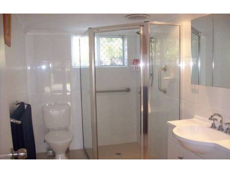 12 Rathbone Place, Labrador QLD 4215