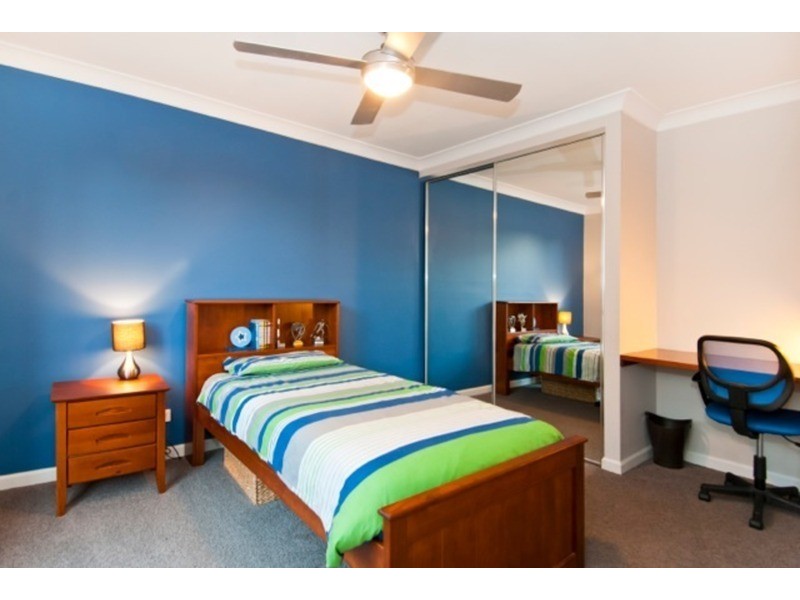 9 Yangoora  Crescent, Ashmore QLD 4214