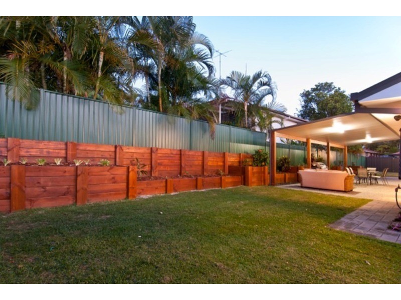 9 Yangoora  Crescent, Ashmore QLD 4214