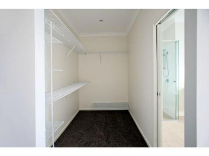 1/8 Compass Drive, Biggera Waters QLD 4216
