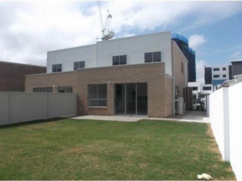 1/8 Compass Drive, Biggera Waters QLD 4216