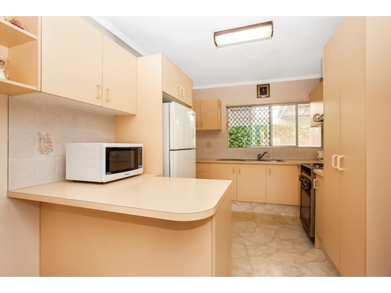 26 Geoffrey Avenue, Southport QLD 4215