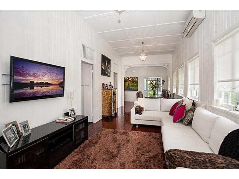 1 Lloyd Street, Southport QLD 4215