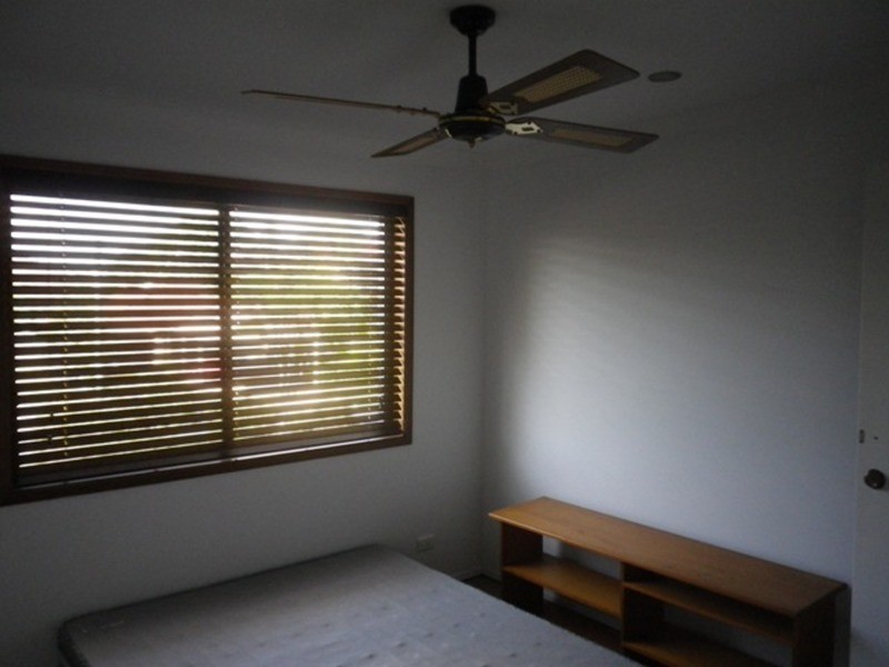 3/140 Frank Street, Labrador QLD 4215