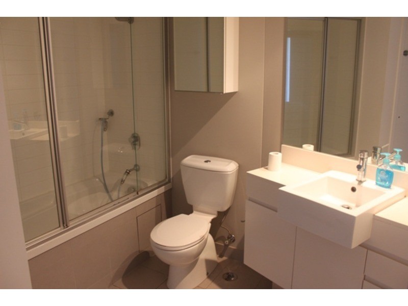 21007/5 Lawson Street, Southport QLD 4215