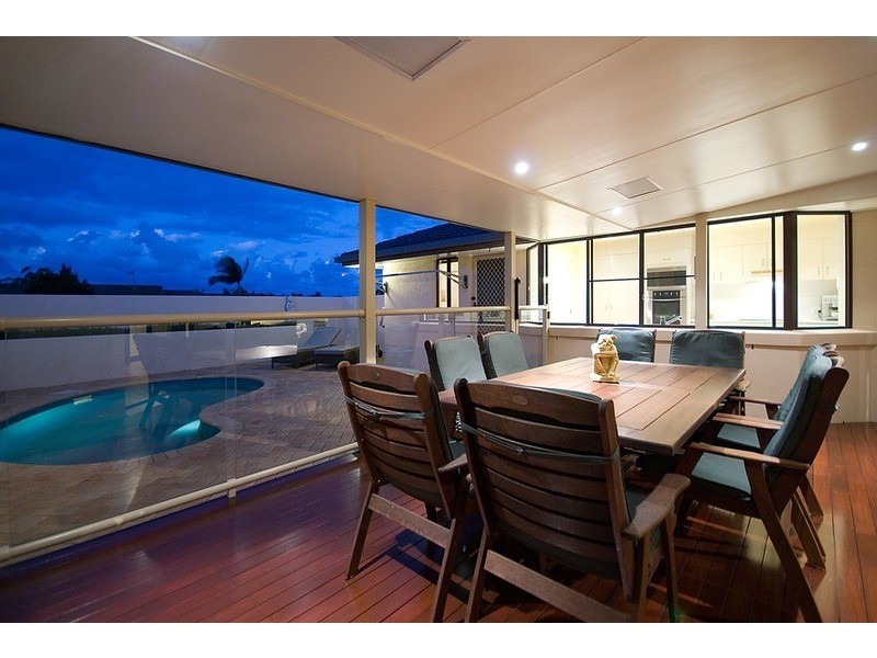 Parkwood QLD 4214