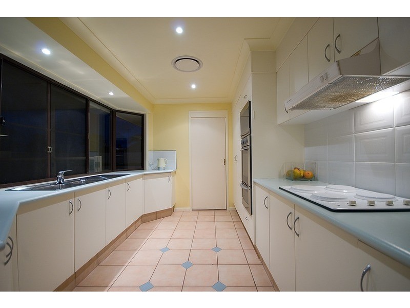 Parkwood QLD 4214