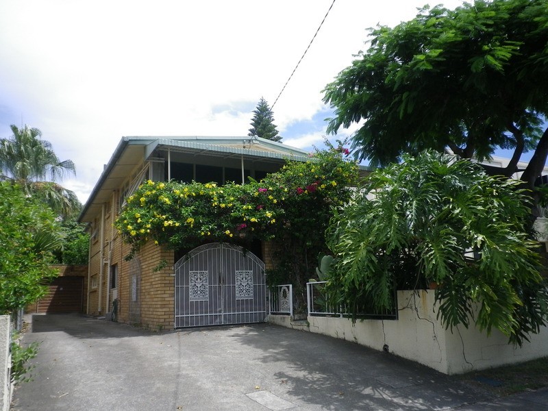 2/26 Birt Street, Surfers Paradise QLD 4217