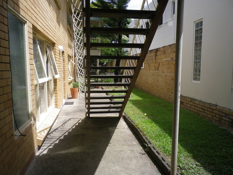 2/26 Birt Street, Surfers Paradise QLD 4217