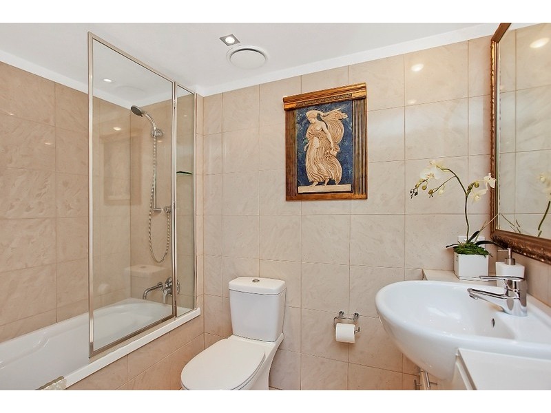 1201/50 Pivotal Point, Marine Parade, Southport QLD 4215