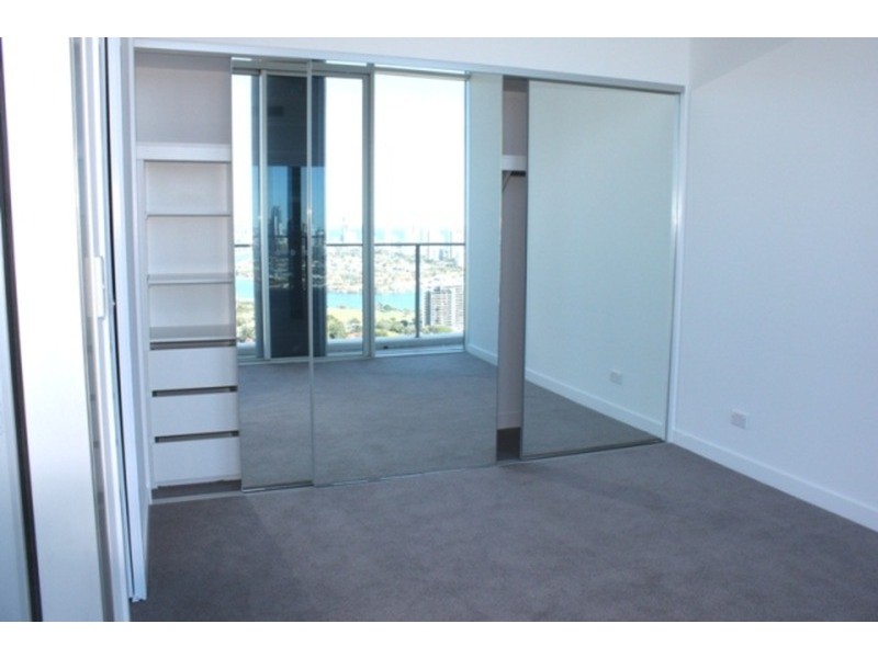 33804/9 Lawson Street, Southport QLD 4215