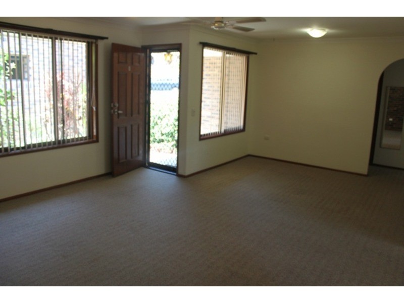 1/6 Corunna Crescent, Ashmore QLD 4214