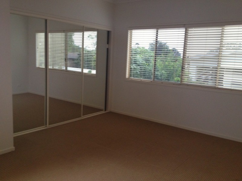 Labrador QLD 4215