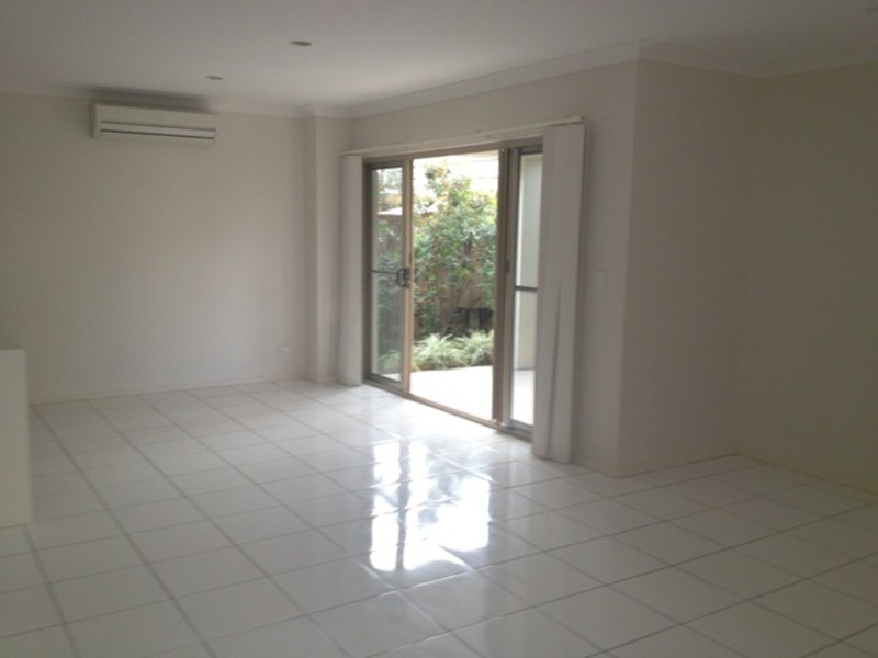 Labrador QLD 4215