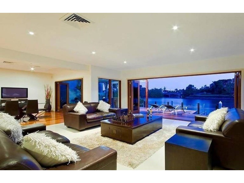 Isle Of Capri QLD 4217