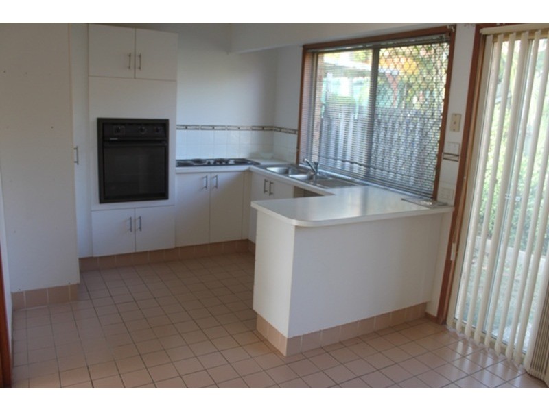 1/2 Inchcape Crescent, Ashmore QLD 4214