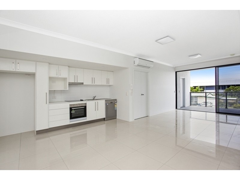 11/37 Central Street, Labrador QLD 4215